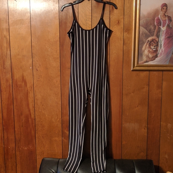 Bodycon Jumpsuit - Picture 7 of 7